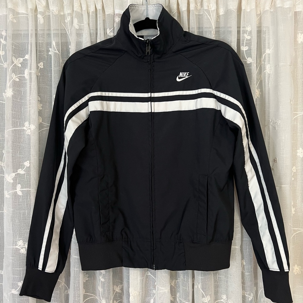 Nike zip up jacket